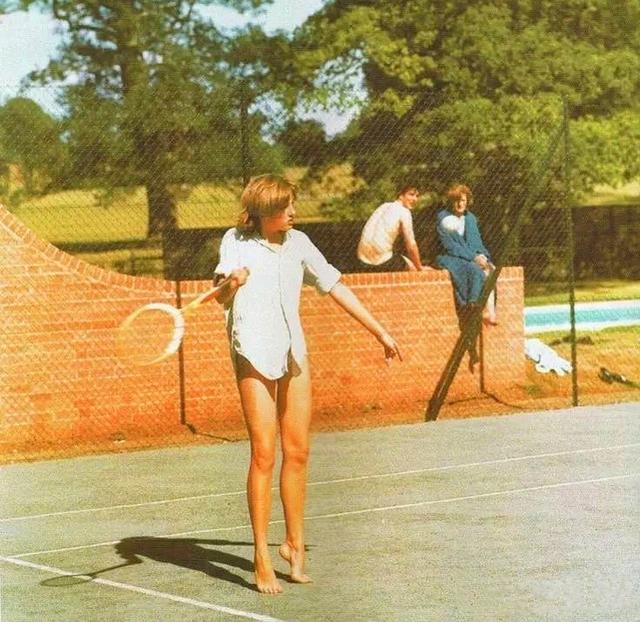 詹姆斯宣布 詹姆斯宣布