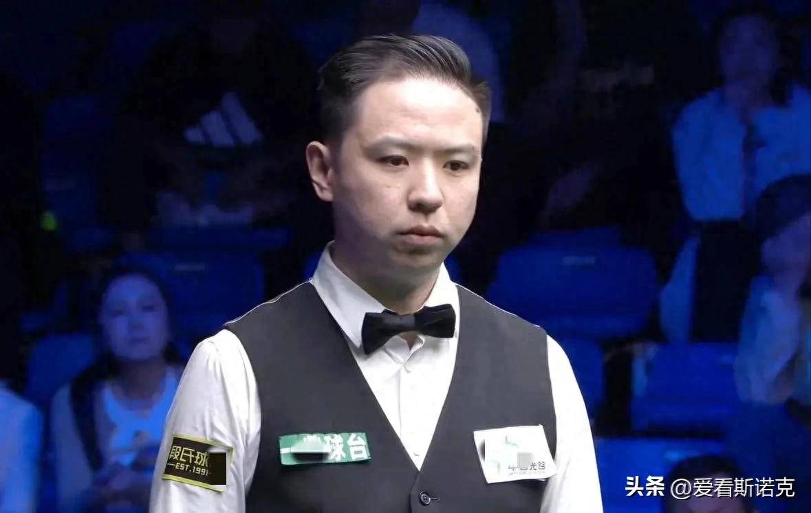 现场气氛紧 现场气氛紧