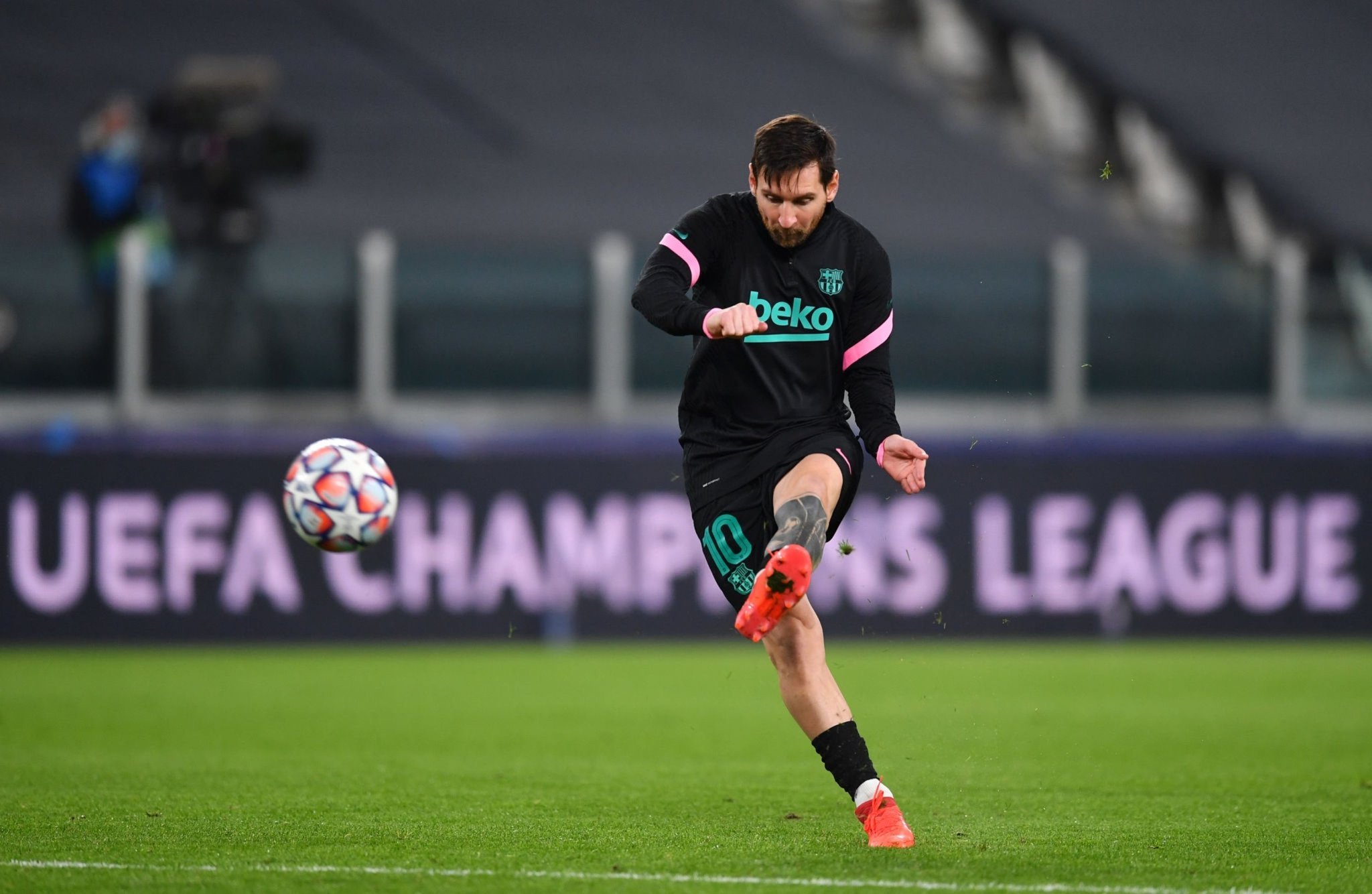 00万美元 00万美元