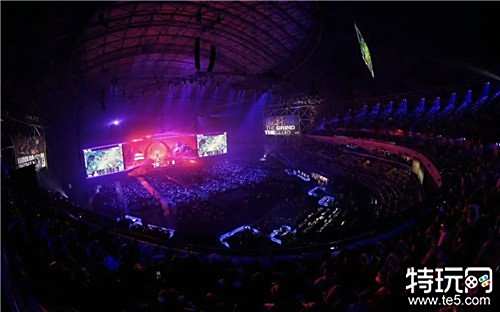 的稳健表现 的稳健表现