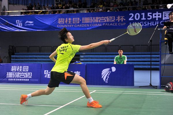 员中并不少 员中并不少