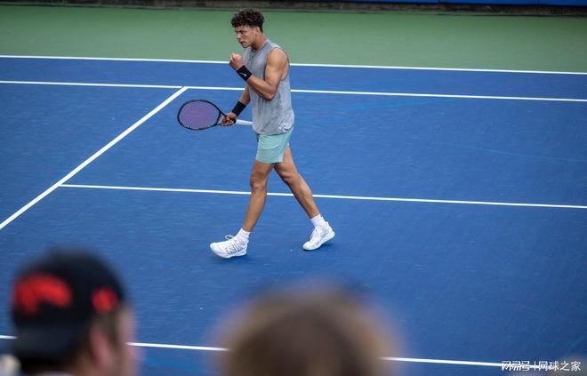 何将球置于 何将球置于