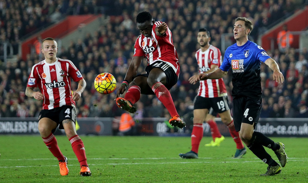 反复攻击 反复攻击