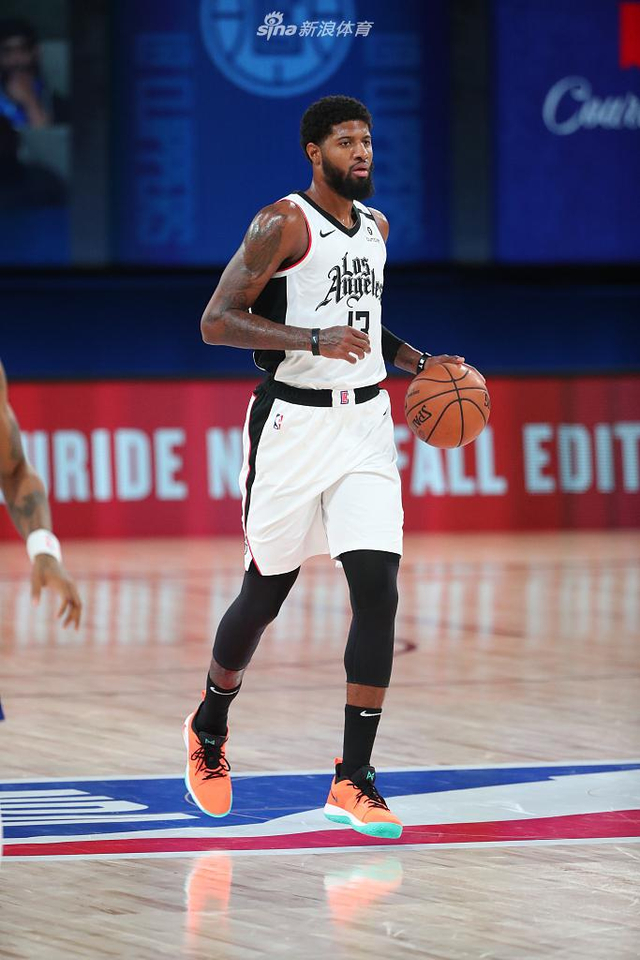 场均失球低 场均失球低