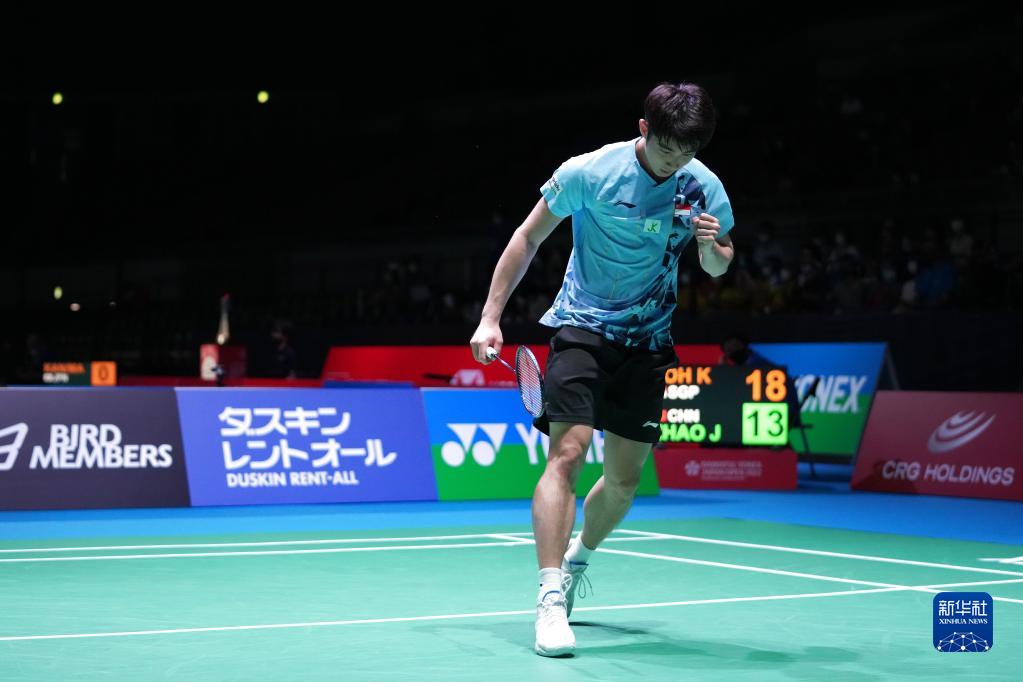 从姿态与服 从姿态与服